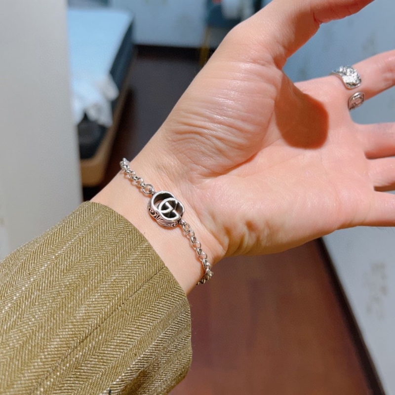 Gvc*1 bracelets
